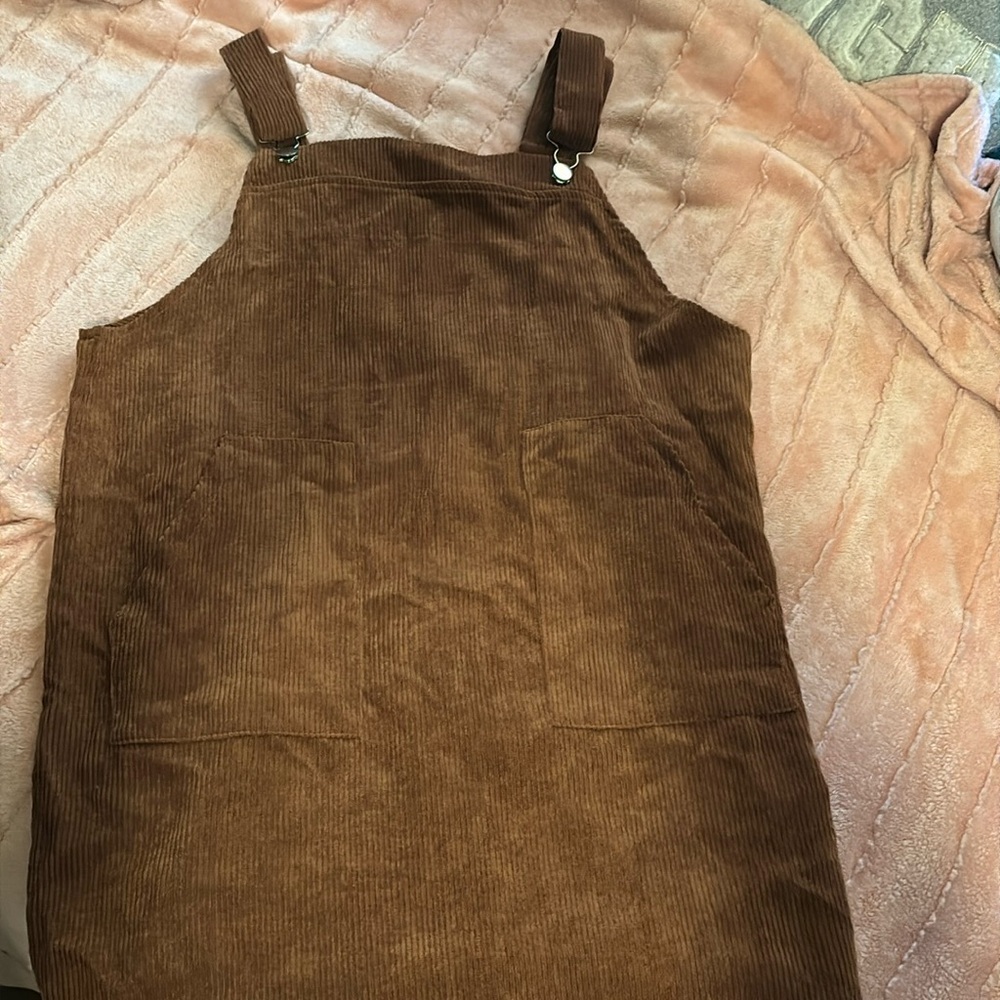 Adjustable silver strap brown extra large overall dress